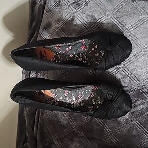 Rocket Dog Black Knot Heels